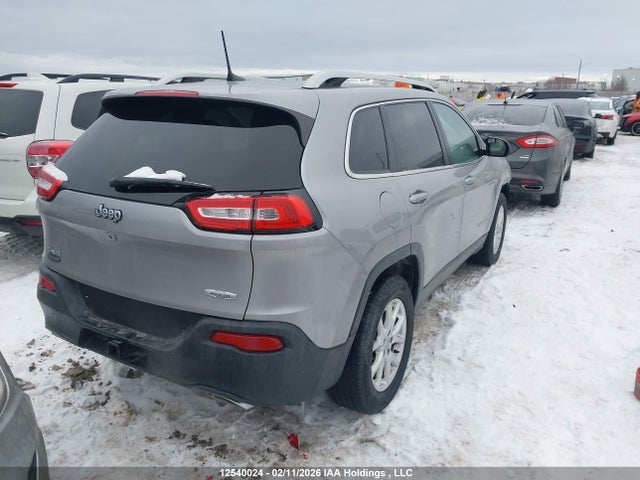 1C4PJMCX3JD581869 Jeep Cherokee North