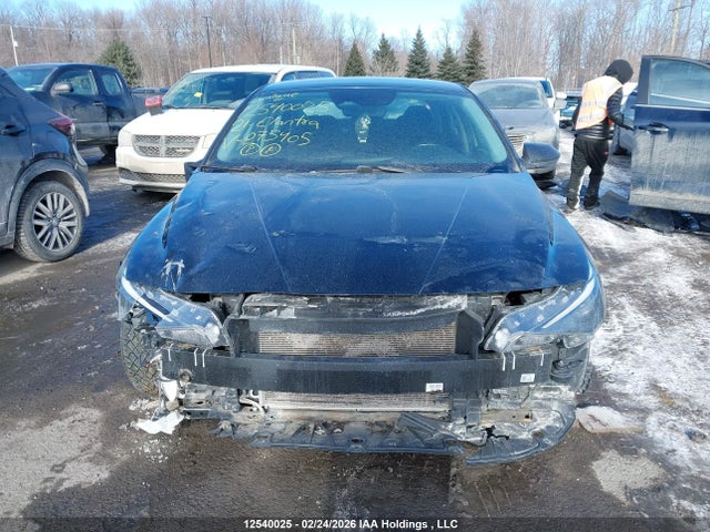 KMHLM4AG5MU075405 Hyundai Elantra Preferred Ivt