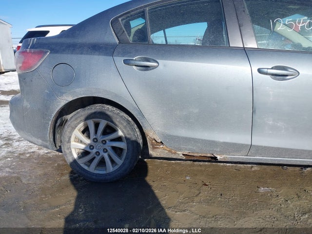 2013 Mazda Mazda3 Gx მანქანა იყიდება აუქციონზე, vin: JM1BL1UF5D1804721, აუქციონის ნომერი: 12540028