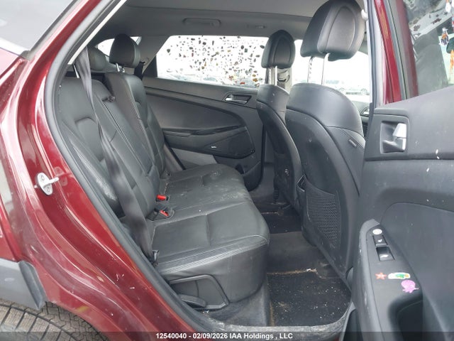 KM8J3CA23HU377922 Hyundai Tucson Limited