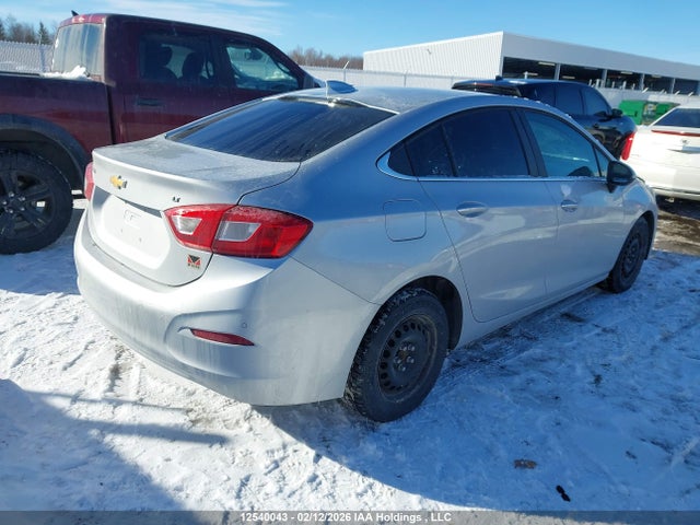 Chevrolet Cruze 2019 1G1BE5SM2K7143252 Image 4