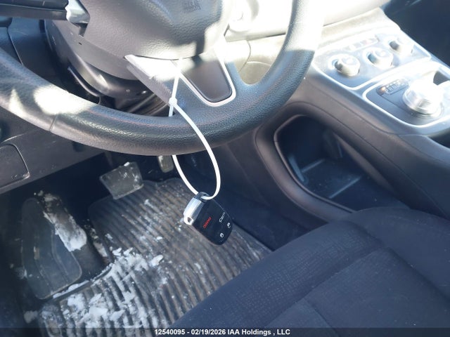 Chrysler 200 LX 2015 1C3CCCFB9FN557231 Image 11