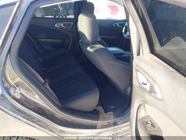 Chrysler 200 LX 2015 1C3CCCFB9FN557231 Image 8