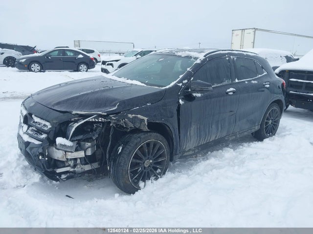 WDCTG4GBXKJ628792 Mercedes-Benz Gla 250 4matic
