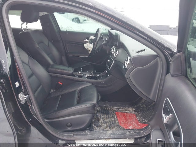WDCTG4GBXKJ628792 Mercedes-Benz Gla 250 4matic