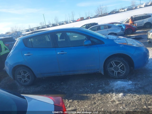 1N4AZ0CP8EC330189 Nissan Leaf S/sv/sl