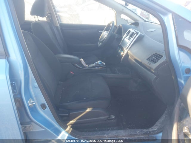 1N4AZ0CP8EC330189 Nissan Leaf S/sv/sl