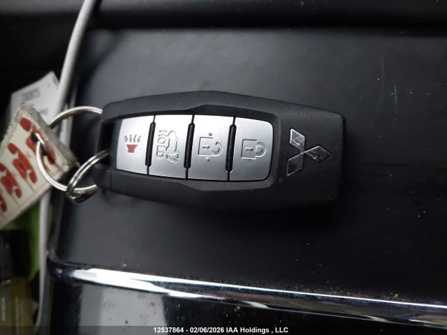JA4J4UA86NZ618182 Mitsubishi Outlander Le/le Premium/se/sel
