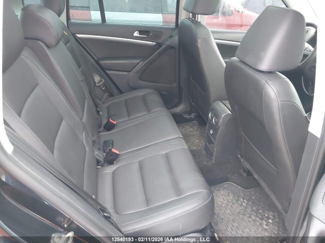 WVGJV7AXXFW533534 Volkswagen Tiguan Comfortline/highline/special Edition/trendline