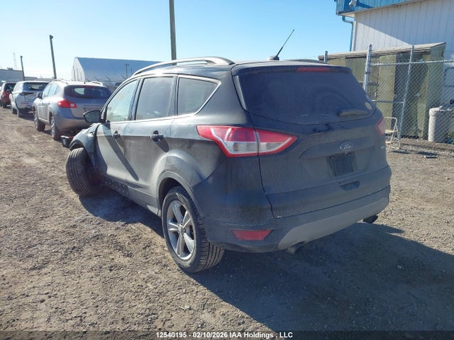1FMCU9GX2FUA33149 Ford ESCAPE SE