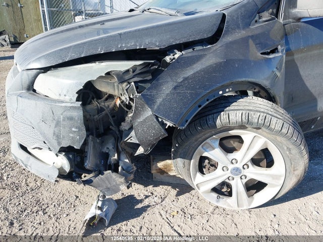 1FMCU9GX2FUA33149 Ford ESCAPE SE