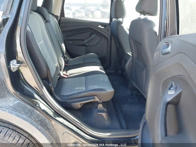 1FMCU9GX2FUA33149 Ford ESCAPE SE