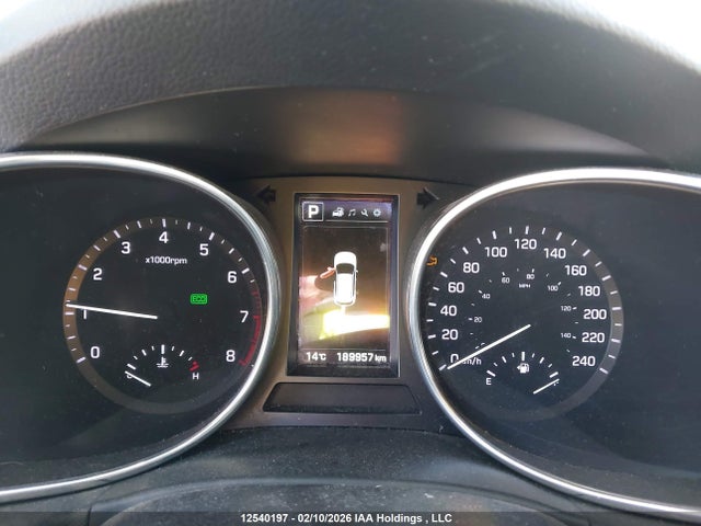 5XYZUDLA3HG471556 Hyundai SANTA FE SPORT