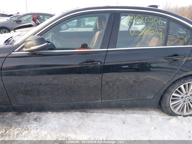 BMW 328i Xdrive 2015 WBA3B3C5XFF548302 Image 14
