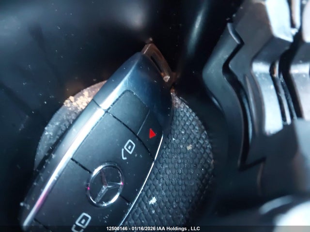 W1N4M4HB8NW237268 Mercedes-Benz Glb 250 4matic