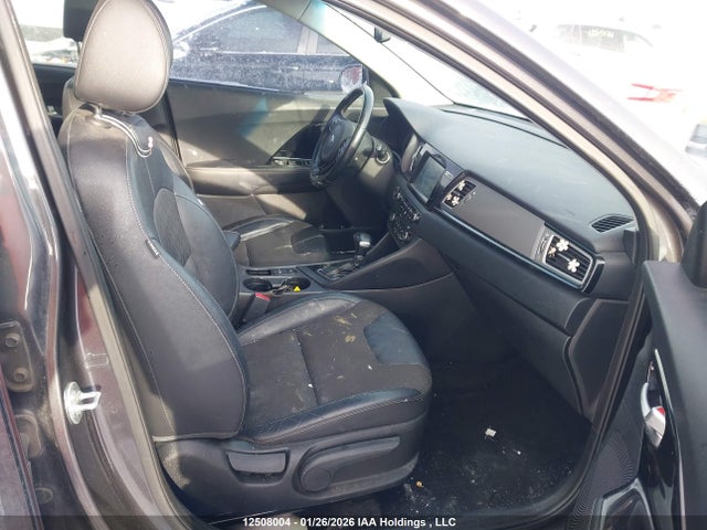 KNDCC3LC8J5128938 KIA Niro Ex/ex Premium
