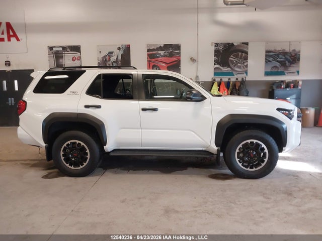 2025 Toyota 4runner მანქანა იყიდება აუქციონზე, vin: JTEVA5BR7S5033669, აუქციონის ნომერი: 12540236