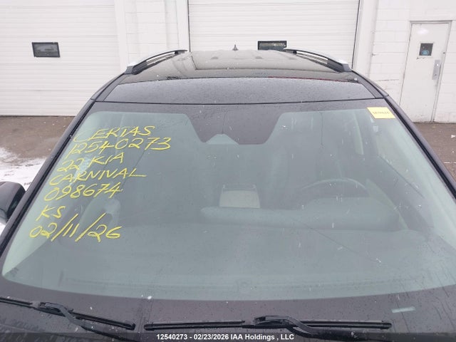 KNDNC5H36N6098674 KIA Carnival Ex