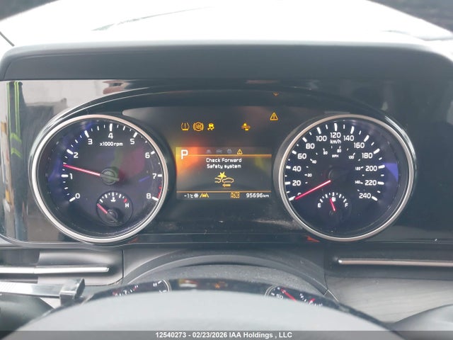 KNDNC5H36N6098674 KIA Carnival Ex