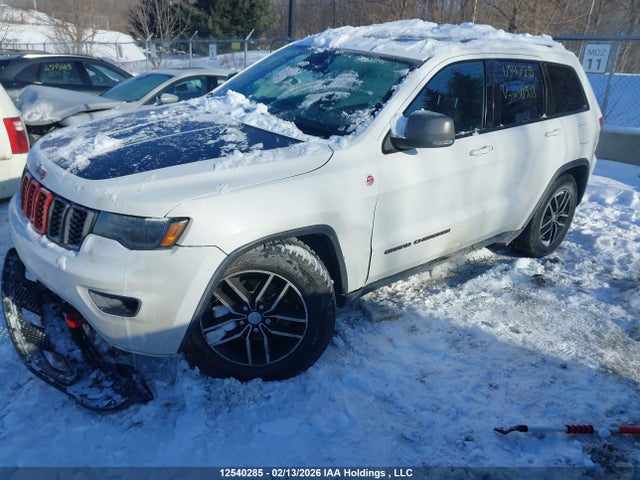 1C4RJFLG2JC243583 Jeep Grand Cherokee Trailhawk