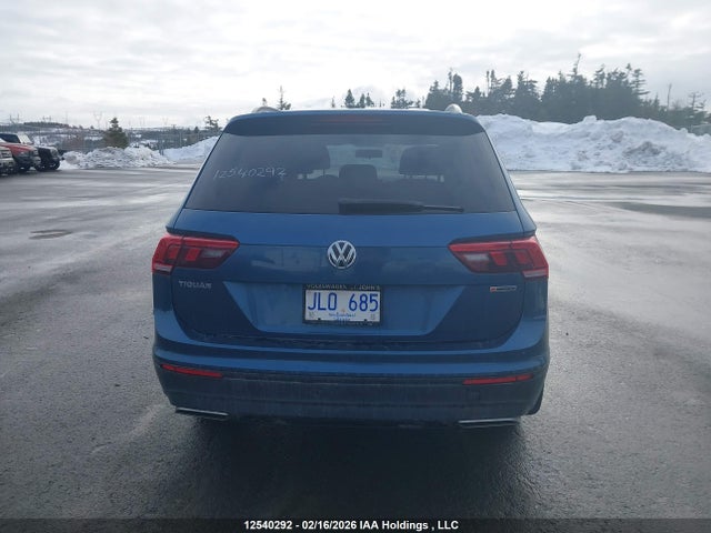 3VV0B7AX5KM157040 Volkswagen TIGUAN S