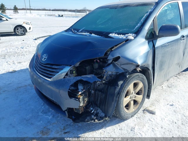 5TDKK3DC1FS652463 Toyota Sienna Le V6