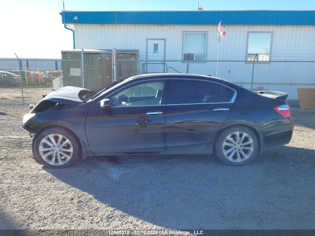 2015 Honda Accord Touring მანქანა იყიდება აუქციონზე, vin: 1HGCR2F92FA802753, აუქციონის ნომერი: 12540310