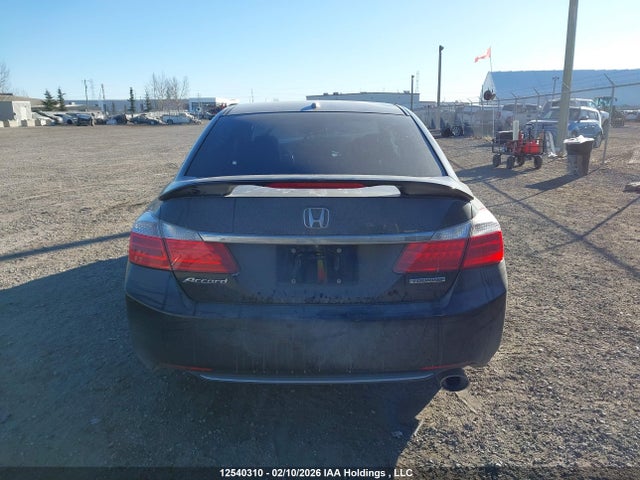 2015 Honda Accord Touring მანქანა იყიდება აუქციონზე, vin: 1HGCR2F92FA802753, აუქციონის ნომერი: 12540310