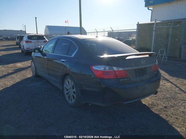 2015 Honda Accord Touring მანქანა იყიდება აუქციონზე, vin: 1HGCR2F92FA802753, აუქციონის ნომერი: 12540310