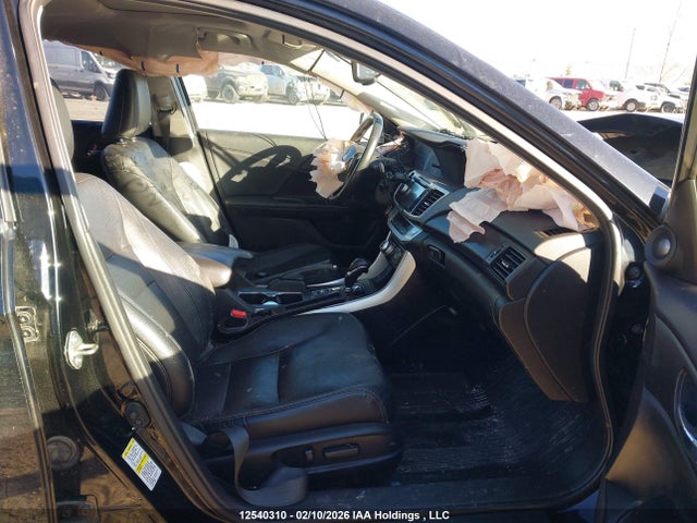 2015 Honda Accord Touring მანქანა იყიდება აუქციონზე, vin: 1HGCR2F92FA802753, აუქციონის ნომერი: 12540310