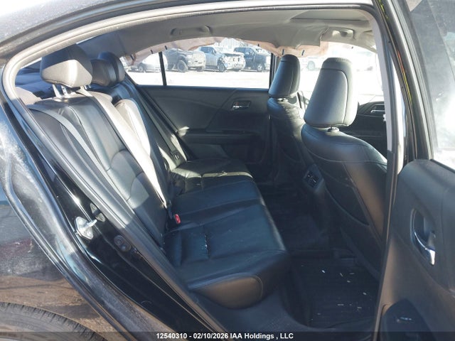 2015 Honda Accord Touring მანქანა იყიდება აუქციონზე, vin: 1HGCR2F92FA802753, აუქციონის ნომერი: 12540310