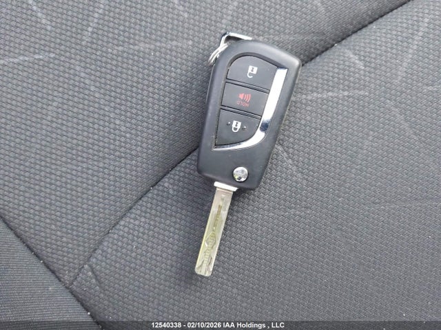 2T3B1RFVXPW332823 Toyota RAV4 LE