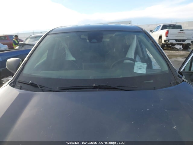 2T3B1RFVXPW332823 Toyota RAV4 LE