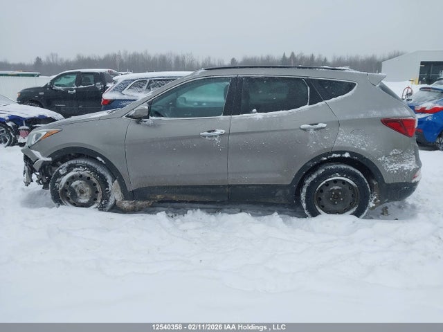 5XYZUDLB6HG416947 Hyundai Santa Fe Sport 2.4 Se