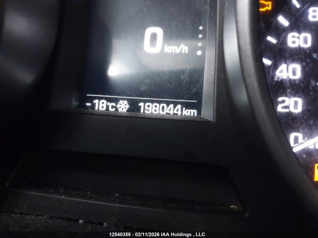 5XYZUDLB6HG416947 Hyundai Santa Fe Sport 2.4 Se