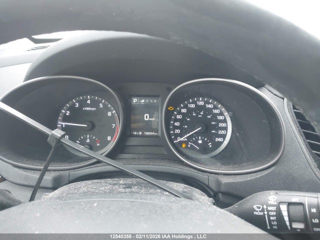 5XYZUDLB6HG416947 Hyundai Santa Fe Sport 2.4 Se