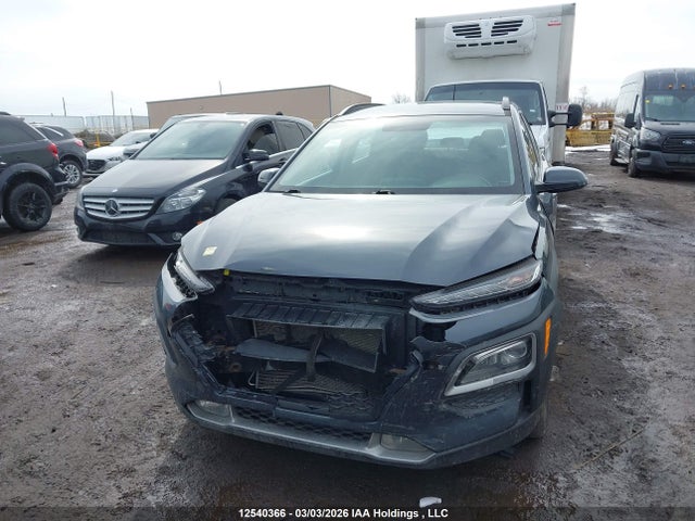 12540366 :رقم المزاد ، KM8K22AAXJU156512 vin ، 2018 Hyundai Kona 2.0l Preferred مزاد بيع