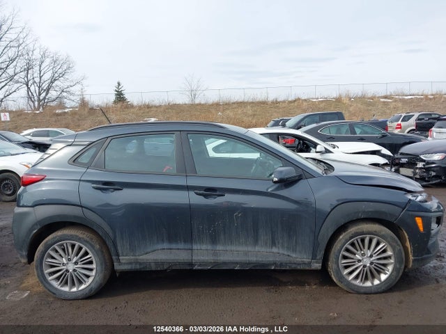 12540366 :رقم المزاد ، KM8K22AAXJU156512 vin ، 2018 Hyundai Kona 2.0l Preferred مزاد بيع