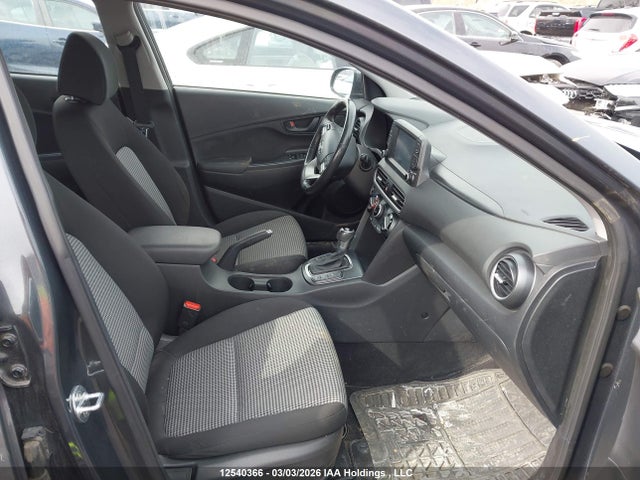 12540366 :رقم المزاد ، KM8K22AAXJU156512 vin ، 2018 Hyundai Kona 2.0l Preferred مزاد بيع