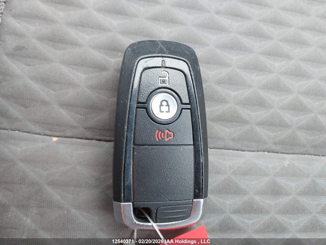 Продажа на аукционе авто 2022 Ford Escape, vin: 1FMCU9G66NUB04469, номер лота: 12540371