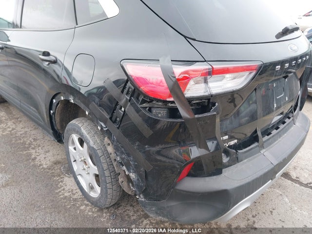 Продажа на аукционе авто 2022 Ford Escape, vin: 1FMCU9G66NUB04469, номер лота: 12540371