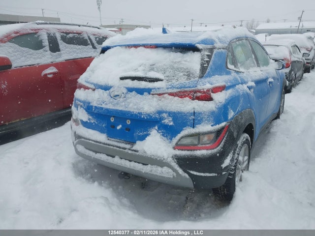KM8K12AB9NU810613 Hyundai Kona Essential