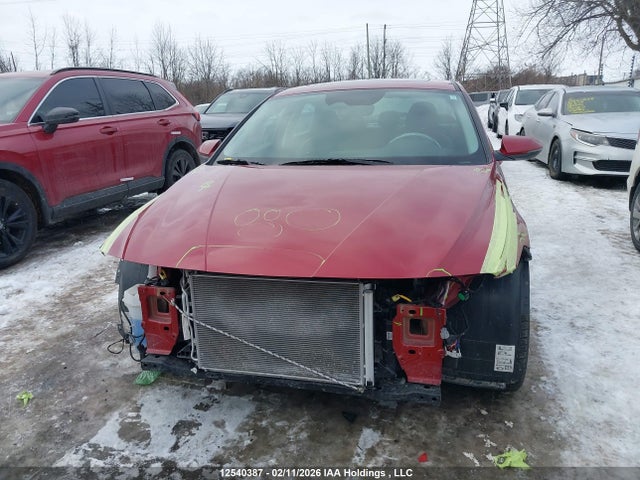 KMHLN4DGXSU886168 Hyundai Elantra Luxury