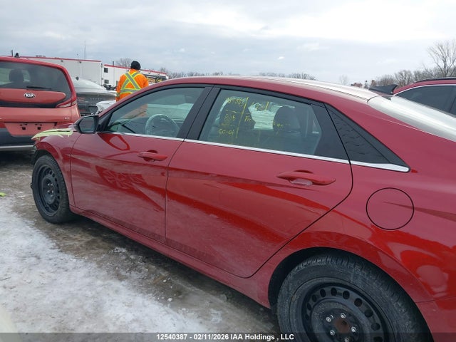 KMHLN4DGXSU886168 Hyundai Elantra Luxury