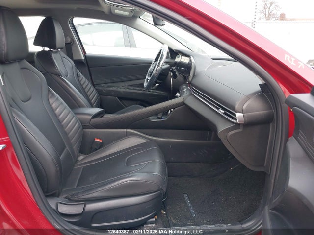 KMHLN4DGXSU886168 Hyundai Elantra Luxury