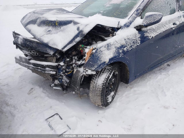 KMHCT4AE6HU295501 Hyundai ACCENT SE
