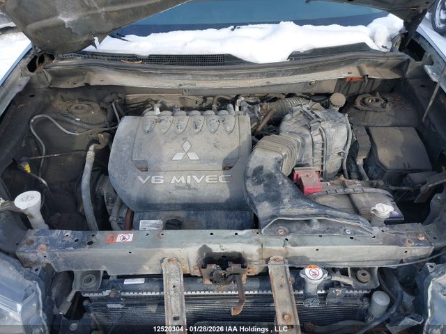 JA4JZ3AX7EZ607274 Mitsubishi Outlander Se