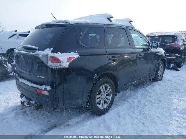 JA4JZ3AX7EZ607274 Mitsubishi Outlander Se