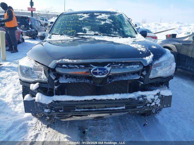 JF2SJHEC2JH538839 Subaru Forester 2.0xt Touring