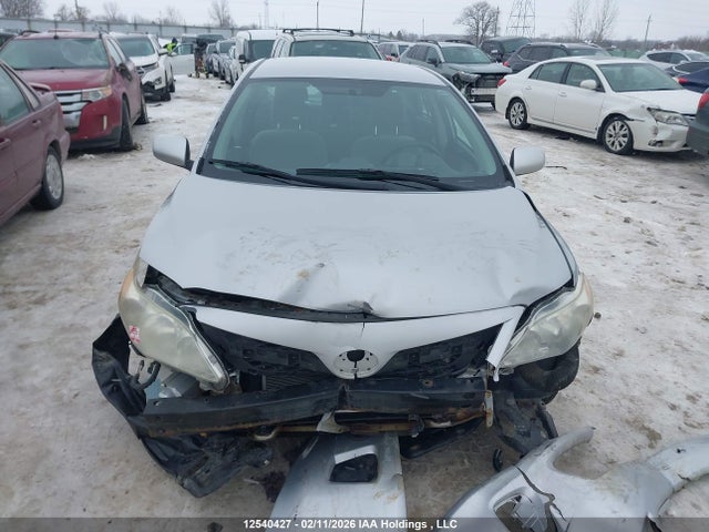 2013 Toyota Corolla Ce მანქანა იყიდება აუქციონზე, vin: 2T1BU4EE4DC932819, აუქციონის ნომერი: 12540427